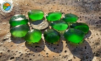 10 gorgeous green Spanish sea glass pieces - Image 3