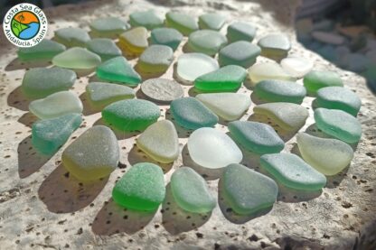 40 colourful Spanish sea glass pieces - Image 4